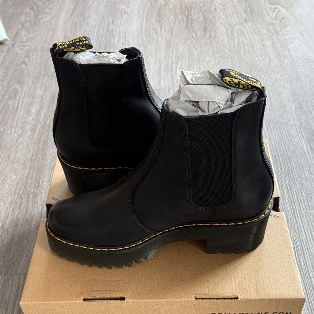 Dr. Martens Rometty Boots in Black Size 9 - NIB with minor scuff shown